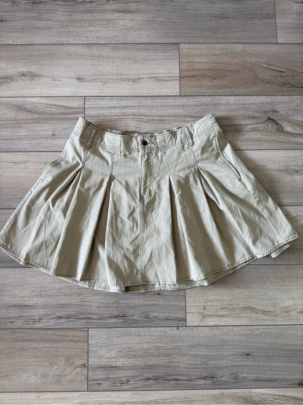 Old Navy Classic Khaki High-Waisted Pleated Mini Skirt Tall